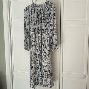 Jcrew factory dress never worn. Cute design and fits well.
